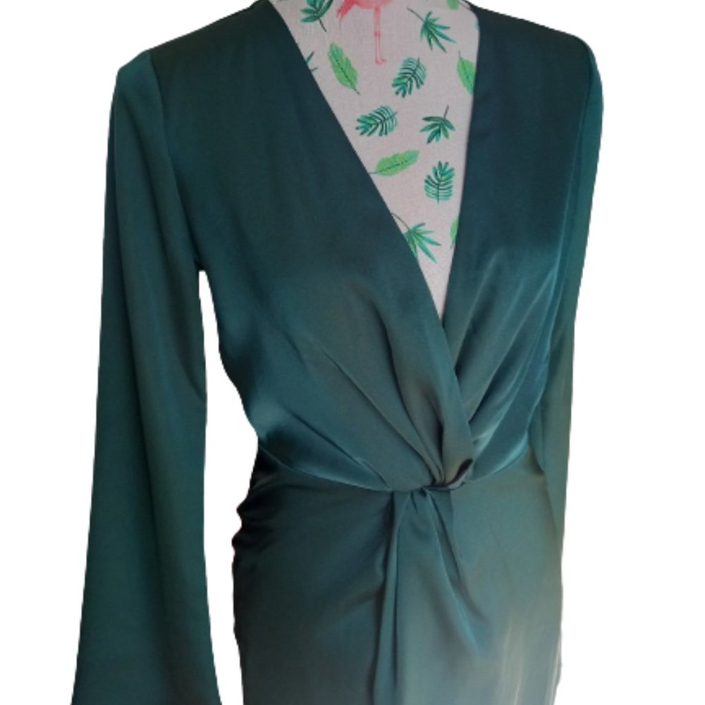 Cooper St twist front green dress, satin finish, bell sleeves (Size 8) - Picture 3 of 9
